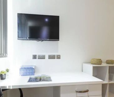 Standard 2 Bed (non ensuite) - Photo 1
