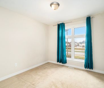 For Lease - 260 Dolce Crescent, Blossom Park - Airport and Area, On... - Photo 6