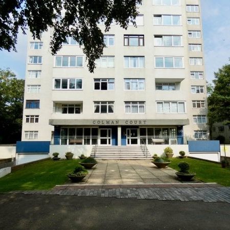 Manor Road, Eastcliff - Photo 1