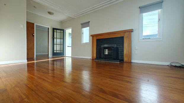 Property Management72 Nile Road, Milford - House for Rent - Photo 1