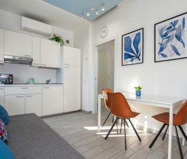 Via Luigi Cislaghi, Milan, Lombardy 20128 - Photo 6