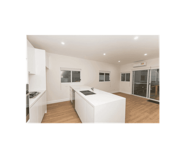 Charming Home in Prime Summer Hill Location - Photo 3