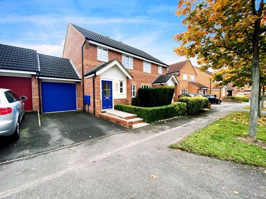 3 bedroom house to rent Blanchland Circle, Monkston, Milton Keynes, Buckinghamshire, MK10 - Photo 1