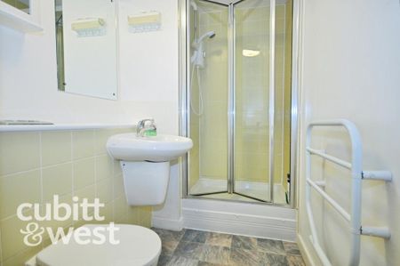 Studio to rent - Photo 4