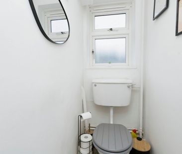 Swann Way, Broadbridge Heath, HORSHAM - Photo 1