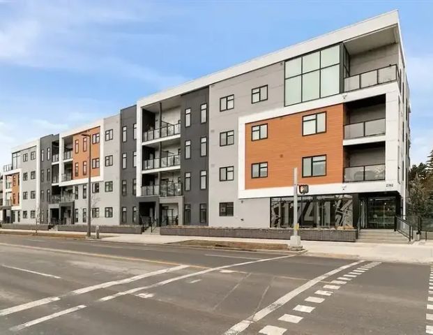 Upscale 2 bed 2 bath in Shaganapappi | 2702 17 Avenue Southwest, Calgary - Photo 1