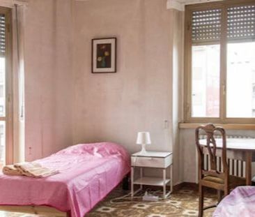 Via Bartolomeo Colleoni, Rome, Lazio 00176 - Photo 4