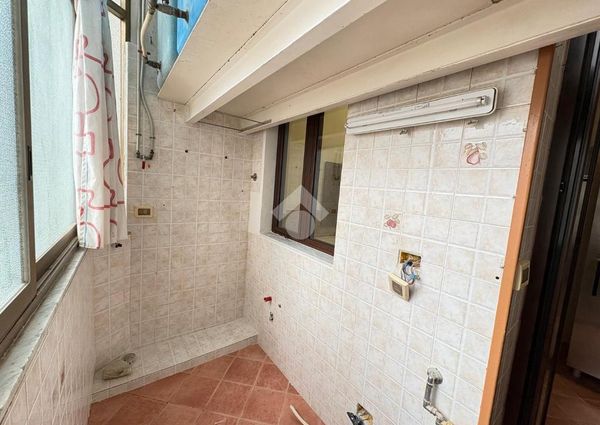 5 locali in affitto