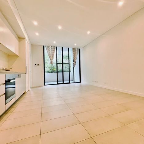 1 bed 1 bath-Downstairs - Photo 1