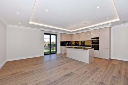 An exclusive, luxury apartment located on one of Beaconsfield's premier roads within easy reach of Beaconsfield New Town and station - Photo 5