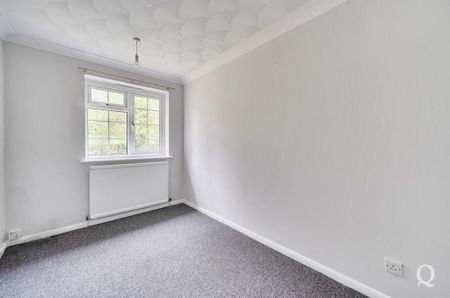2 bedroom end of terrace house to rent - Photo 5