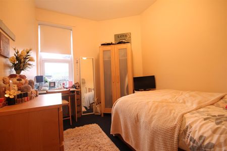 Helmsley Road, Sandyford - Photo 3