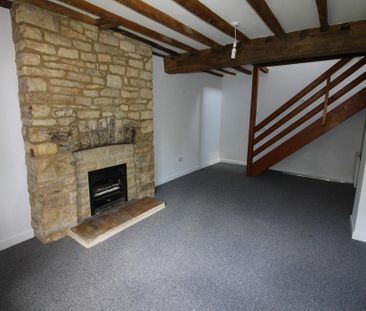 2 bedroom terraced house to rent - Photo 2