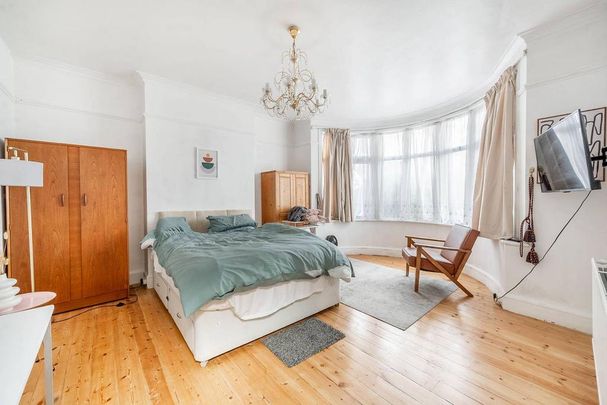 4 bedroom semi-detached house to rent - Photo 1