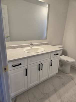 For Lease - 142 Macphail Street, Grey Highlands, Ontario - Photo 1