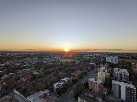 Beautiful Two Bedroom Apartment with Stunning Views!!!! - Photo 3