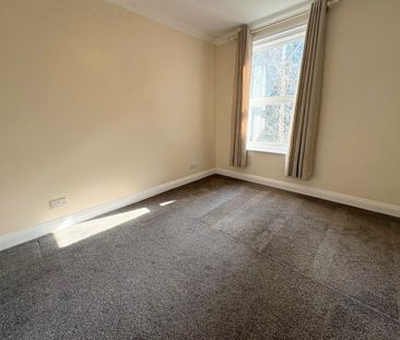 CAPSTONE ROAD, CHARMINSTER (P10120) - Photo 2