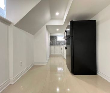 For Lease - 87 Willesden Road Unit# Bsmt, Toronto, Ontario - Photo 1