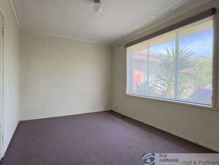 Prime Location Family Home - Photo 2