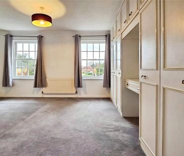 4 bedroom terraced house to rent - Photo 1