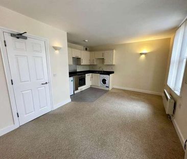 High Street, Banbury, OX16 - Photo 4