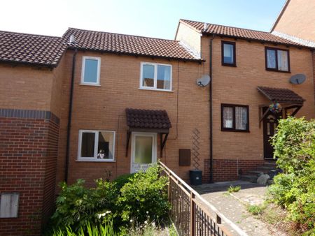 2 bed Terraced - To Let - Photo 3