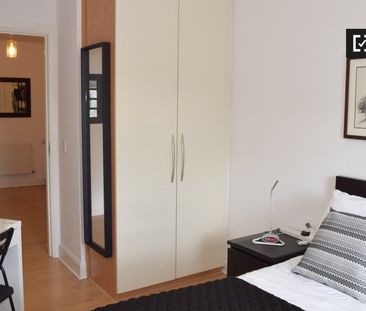 Room for rent in 2-bedroom apartment in Swords in Dublin - Photo 1