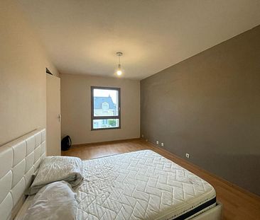 Chambre meublée dans une maison, colocation d'étudiantes - Photo 3