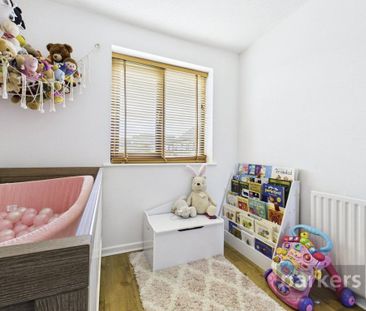 2 bedroom terraced house to rent - Photo 2