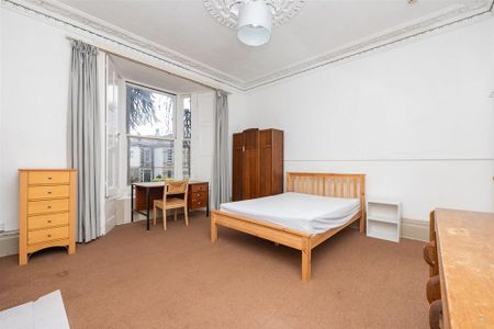 5 bedroom semi-detached house to rent - Photo 4