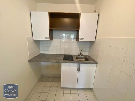 Location Appartement 1 pièce 30m² TOULON 83000 - Photo 3