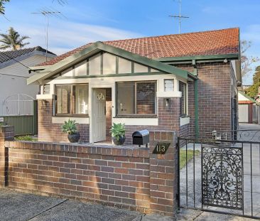 REJUVENATED AIR-CONDITIONED FAMILY HOME IN SOUGHT AFTER STREET - Photo 6