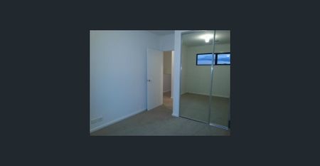 CREME DE LA CREME - LARGEST IN THE GROUP - Photo 3