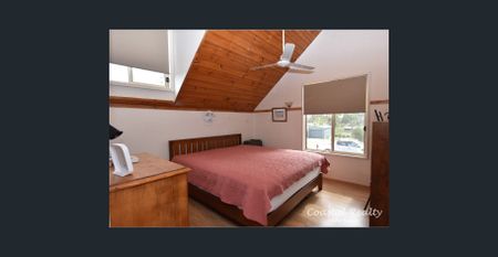 COSY 2 BEDROOM HOME - Photo 3