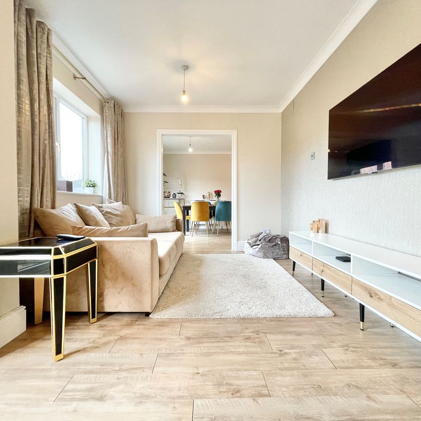 4 bedroom house to rent Cartmel Close, Bletchley, Milton Keynes, Buckinghamshire, MK3 - Photo 1