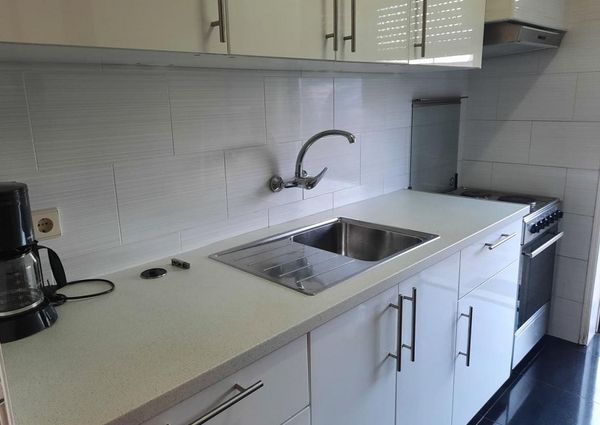 Quarto individual a estudante perto HSJoao