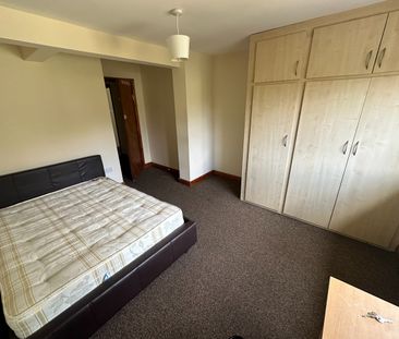 5 Bed Semi-Detached House, Bonnington Road, LE2 - Photo 2