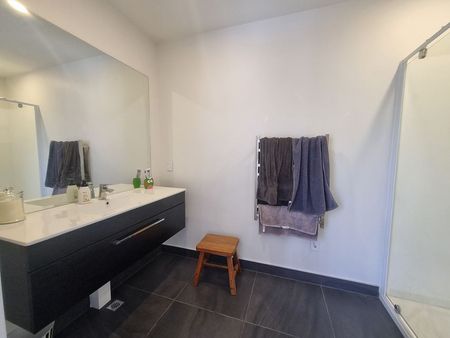 Chic 3BR Townhouse in Seatoun! - Photo 5