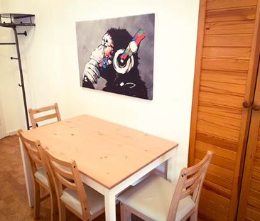 Room in Esslinger Straße, Frankfurt am Main for 75 m² with 3 bedrooms - Photo 1