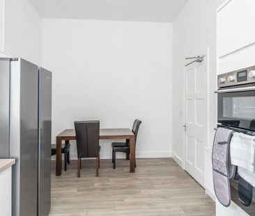 5 bedroom flat share to rent - Photo 4