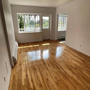2 CH - 2 SDB - Montréal - $1,695 /mo - Photo 2