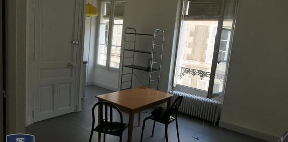 Location Appartement 1 pièce 19m² POITIERS 86000 - Photo 2