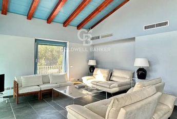 via crociale, Pietrasanta, Tuscany 55045