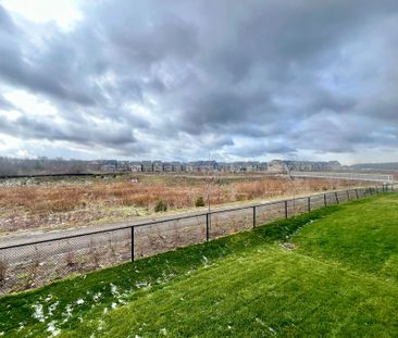 For Lease - 3194 Crystal Drive, Oakville, Ontario - Photo 6