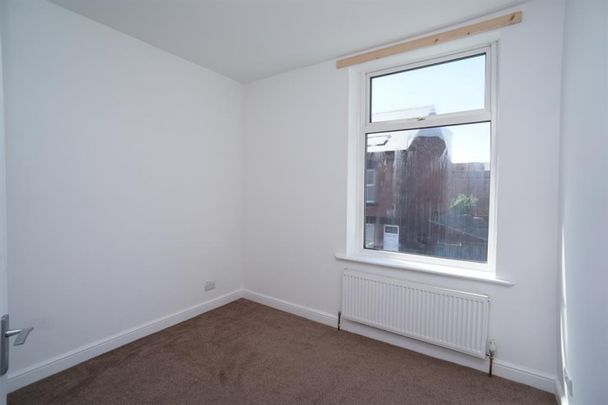 3 bedroom House To Let - Photo 1