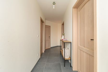 Knap gelegen appartement met ruim terras, ondergrondse staanplaats en berging! - Foto 3