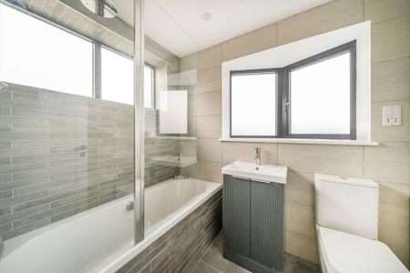 2 bedroom detached house to rent - Photo 4