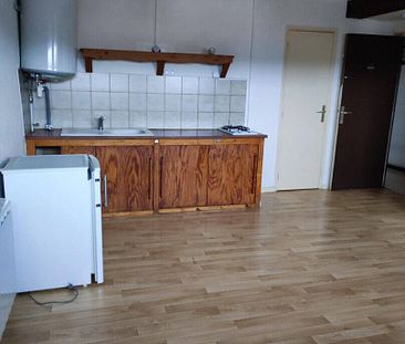 Location appartement 2 pièces 35 m² à Oyonnax (01100) - Photo 4