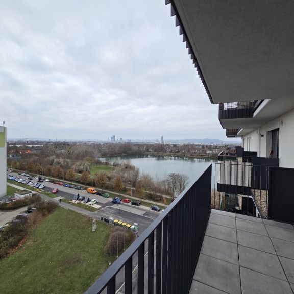Top 2 Zimmer Wohnung mit Blick auf den Badeteich Hirschstetten - Photo 1