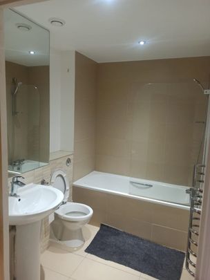 1 Bed Flat, Icon Buildings, IG1 - Photo 1